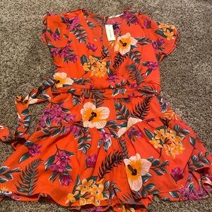 NWT - Floral Hawaiian Summer Romper